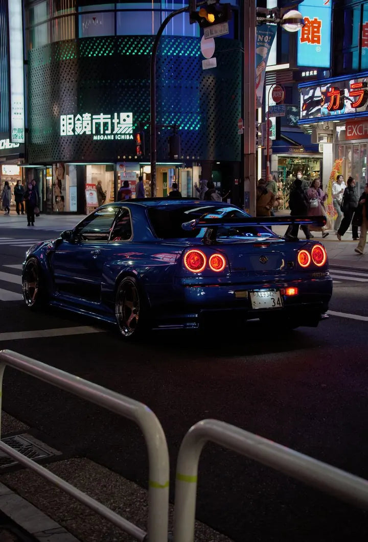 LUMIX G VARIO 35-100/F2.8 · 36mm · ISO 1566 · 1/100s · f/2.9 Night photograph in Tokyo, Japan, captured with Caira